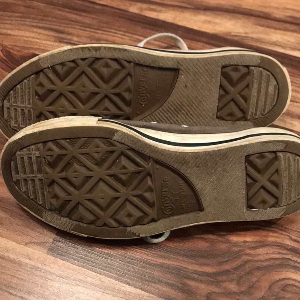 Converse - Picture 2 of 3